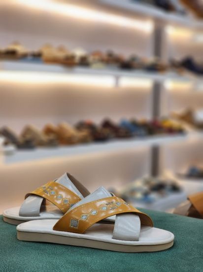 صورة شرقي اكس مطرز مديل س 57